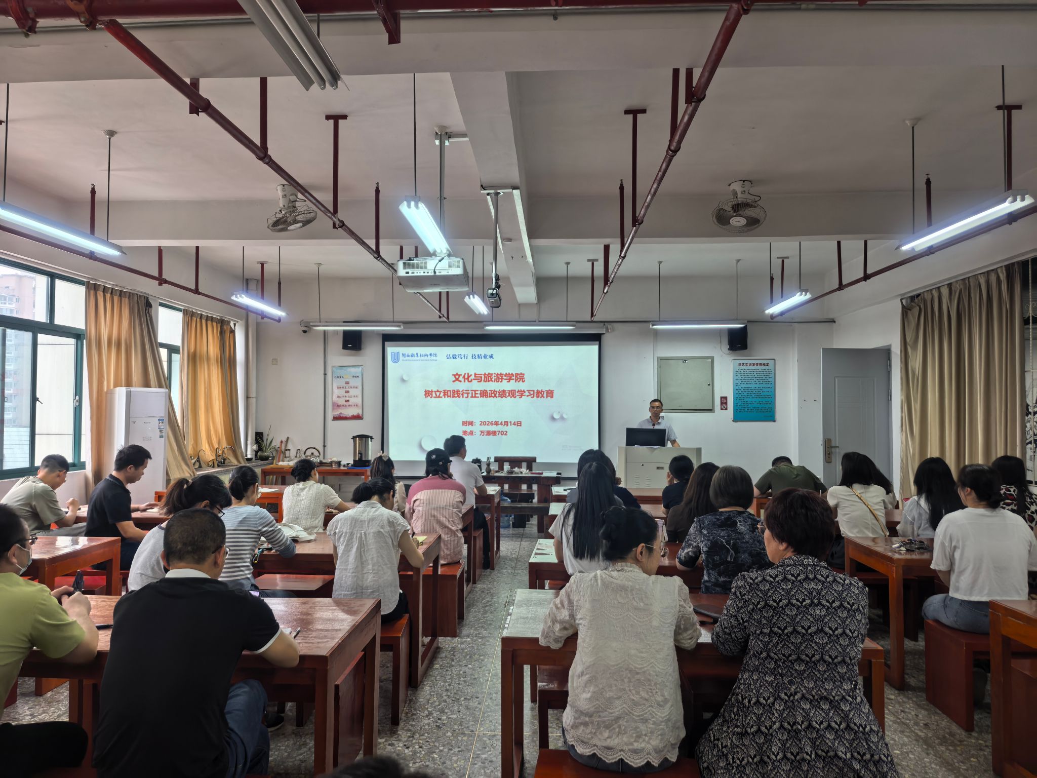 无码人妻AV一二区二区三区